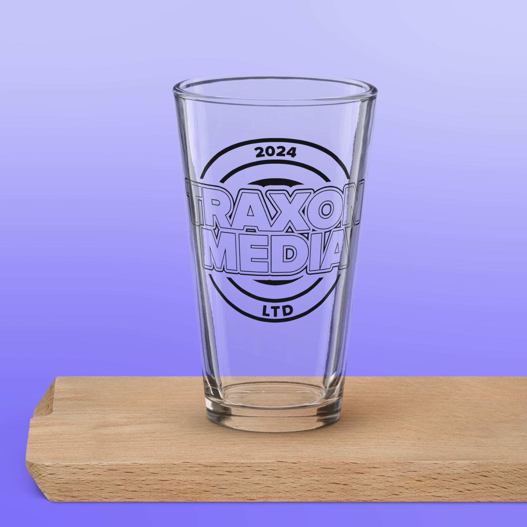 TM Shaker pint glass